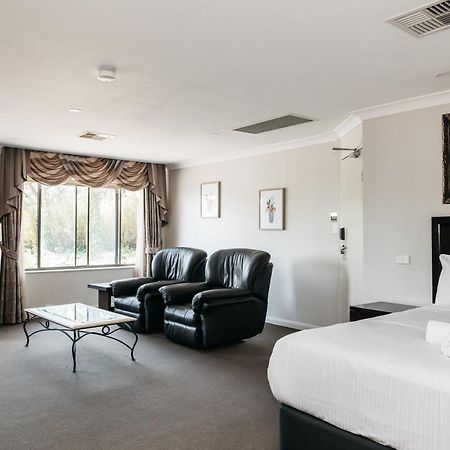 Checkers Resort Terrey Hills Buitenkant foto