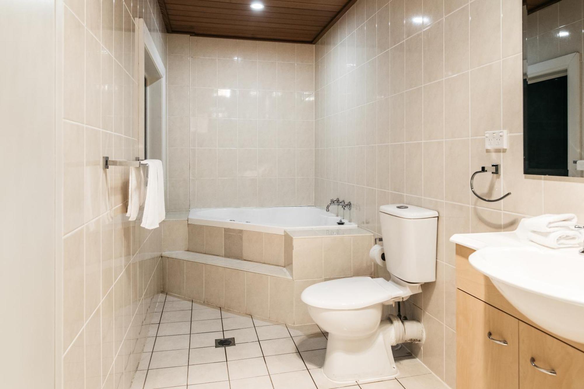 Checkers Resort Terrey Hills Buitenkant foto
