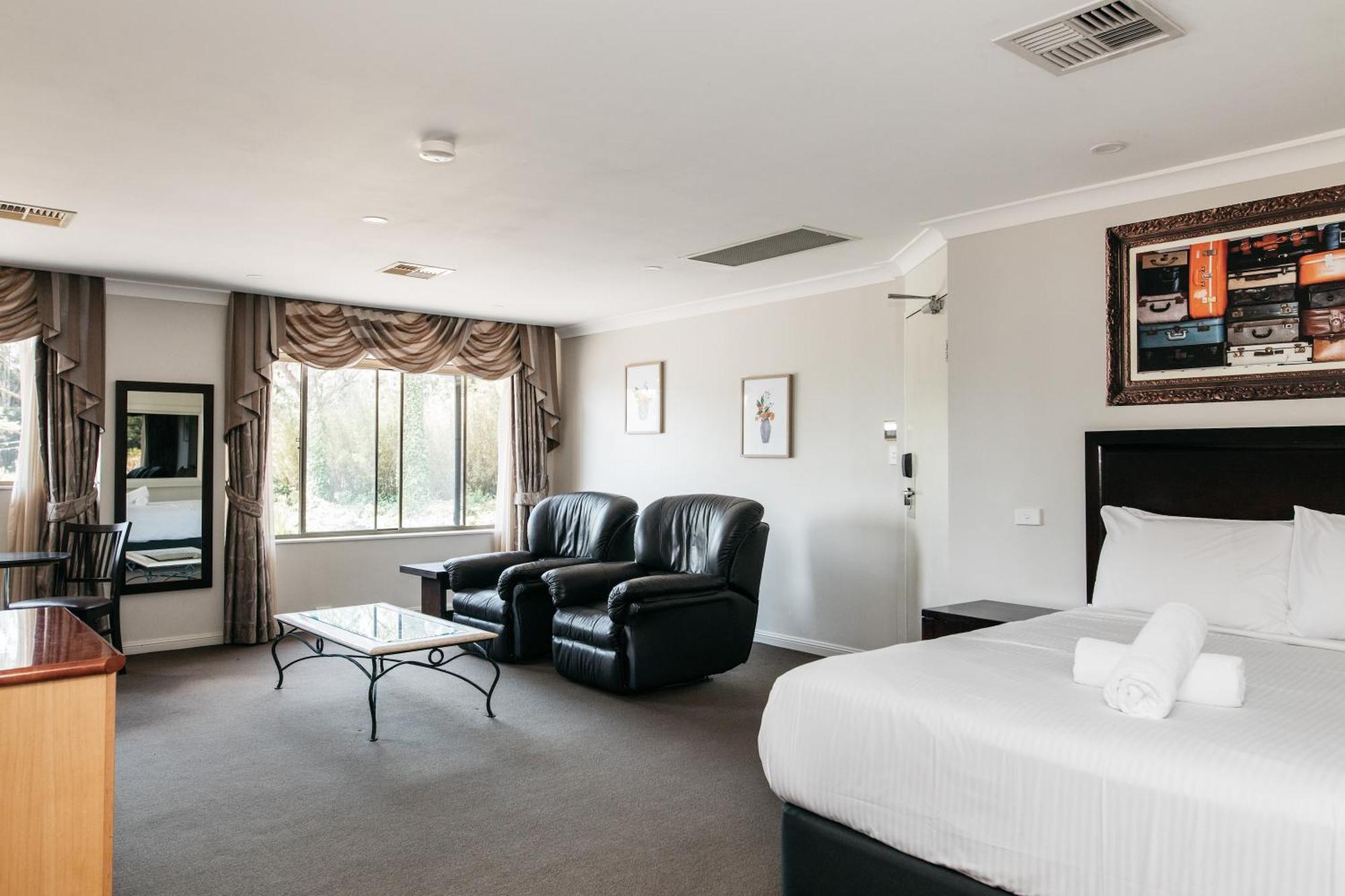 Checkers Resort Terrey Hills Buitenkant foto