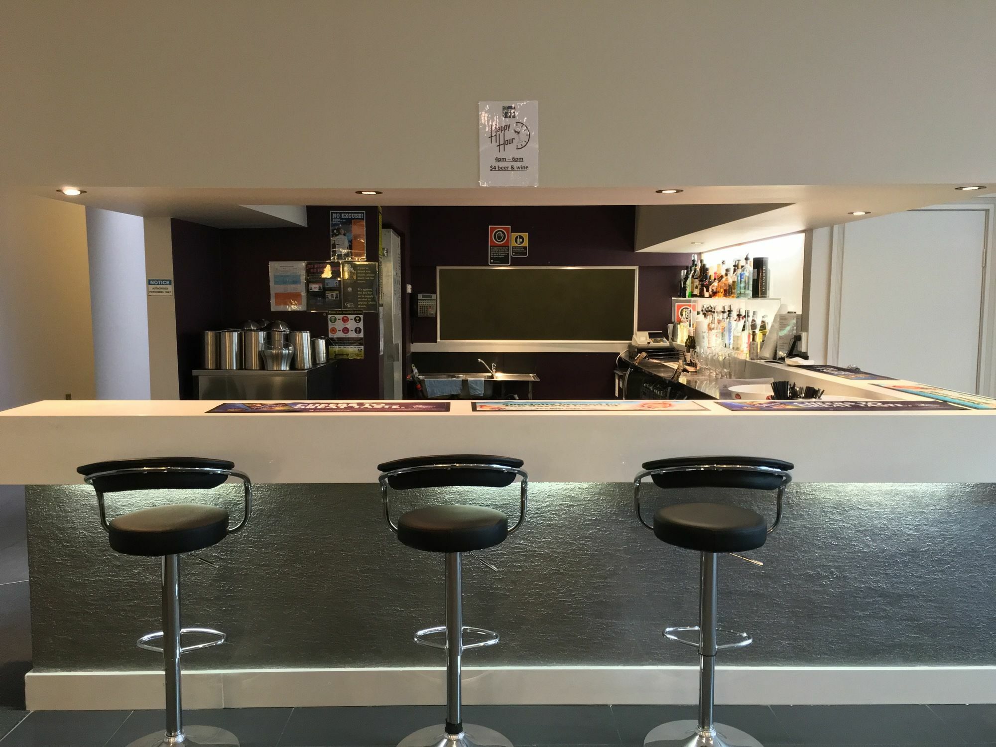 Checkers Resort Terrey Hills Buitenkant foto