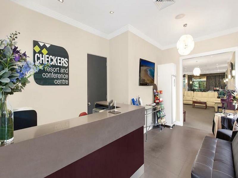 Checkers Resort Terrey Hills Buitenkant foto